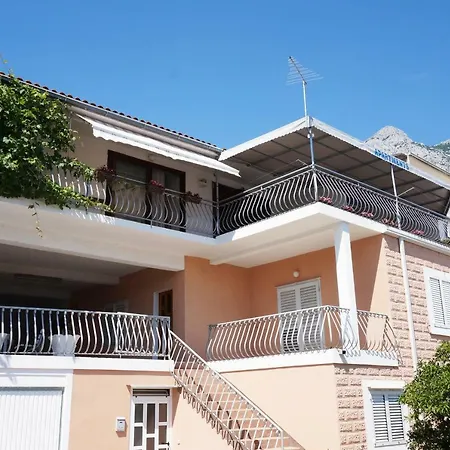 Nuic Apartment Makarska